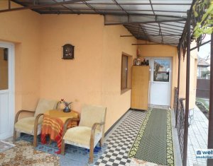 Maison 4 chambres à vendre dans Floresti