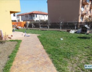 Maison 5 chambres à vendre dans Floresti