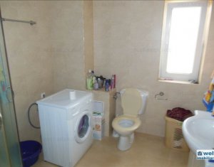 Maison 5 chambres à vendre dans Floresti