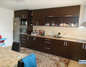 Maison 5 chambres à vendre dans Floresti