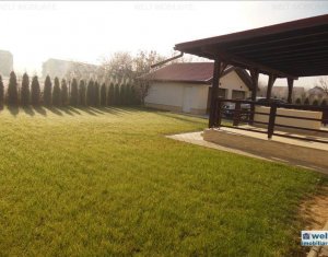 Maison 4 chambres à vendre dans Floresti