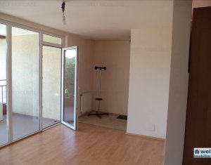 Appartement 3 chambres à vendre dans Floresti