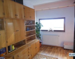 Maison 4 chambres à vendre dans Cluj-napoca, zone Dambul Rotund