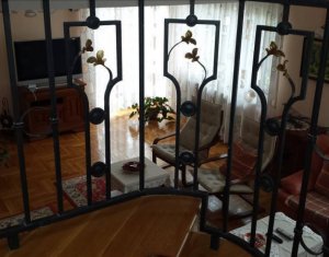 Maison 5 chambres à vendre dans Cluj-napoca, zone Zorilor