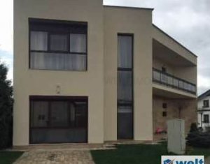 Maison 5 chambres à vendre dans Floresti