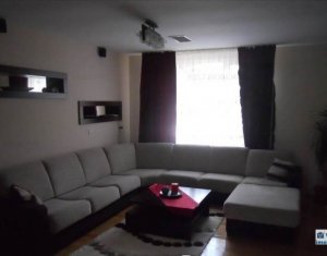 Appartement 5 chambres à vendre dans Floresti