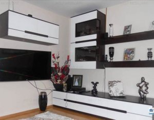 Appartement 5 chambres à vendre dans Floresti