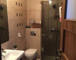 Maison 5 chambres à vendre dans Floresti