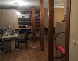 Maison 5 chambres à vendre dans Floresti