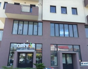 Bureau à vendre, 174m2 dans Cluj-napoca, zone Gara