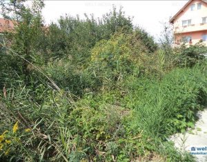 , 930m2 on Floresti