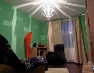 Ház 5 szobák kiadó on Floresti