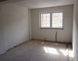Lakás 3 szobák eladó on Floresti