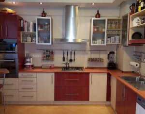 Appartement 4 chambres à louer dans Cluj-napoca, zone Zorilor
