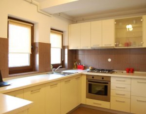 Appartement 3 chambres à louer dans Cluj-napoca, zone Europa