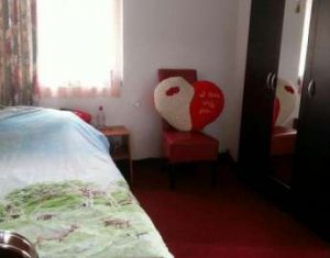 Maison 4 chambres à vendre dans Floresti