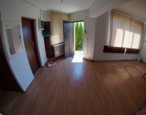 Ház 4 szobák eladó on Chinteni