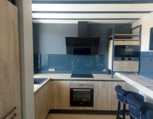 Appartement 3 chambres à louer dans Cluj-napoca, zone Centru
