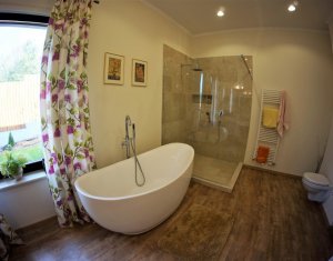 Maison 6 chambres à vendre dans Cluj-napoca, zone Borhanci