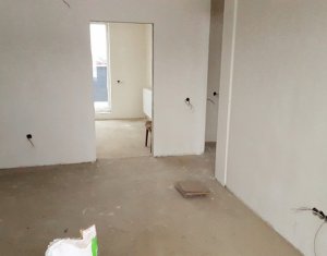 Lakás 3 szobák eladó on Floresti