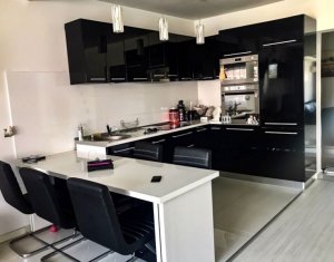 Appartement 3 chambres à louer dans Cluj-napoca, zone Marasti