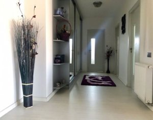 Appartement 3 chambres à louer dans Cluj-napoca, zone Marasti