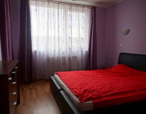 Lakás 3 szobák eladó on Floresti