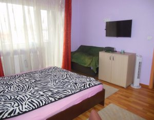 Lakás 3 szobák eladó on Floresti