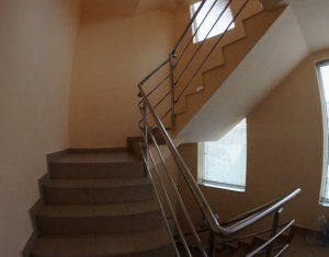 Ház 8 szobák eladó on Cluj-napoca, Zóna Baciu
