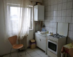 Lakás 4 szobák eladó on Cluj-napoca, Zóna Manastur