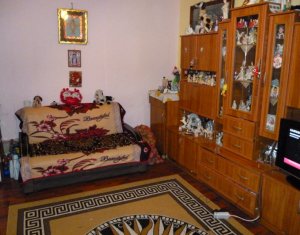 Appartement 4 chambres à vendre dans Cluj-napoca, zone Manastur