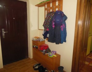 Appartement 3 chambres à vendre dans Floresti