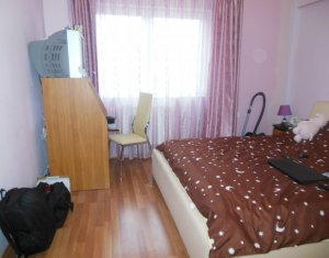 Appartement 3 chambres à vendre dans Floresti