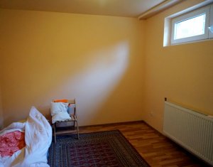 Ház 5 szobák eladó on Cluj-napoca, Zóna Manastur