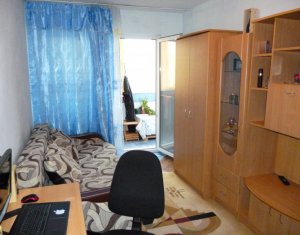 Lakás 4 szobák eladó on Cluj-napoca, Zóna Manastur