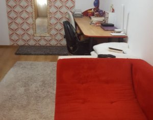 Appartement 3 chambres à vendre dans Cluj-napoca, zone Intre Lacuri