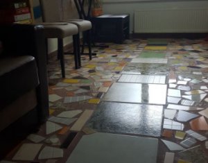 Appartement 3 chambres à vendre dans Cluj-napoca, zone Intre Lacuri