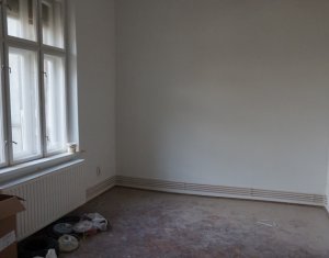 Bureau à louer dans Cluj-napoca, zone Centru