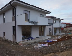 Maison 4 chambres à vendre dans Cluj-napoca, zone Borhanci