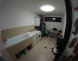 Maison 5 chambres à vendre dans Cluj-napoca, zone Borhanci