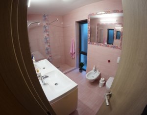 Maison 5 chambres à vendre dans Cluj-napoca, zone Borhanci