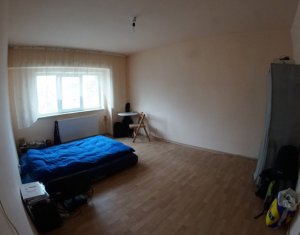 Lakás 3 szobák eladó on Cluj-napoca, Zóna Manastur