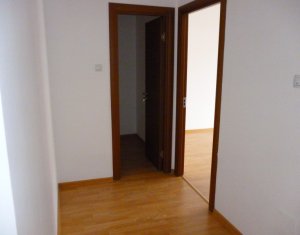 Appartement 5 chambres à vendre dans Cluj-napoca, zone Buna Ziua