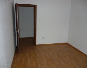 Appartement 5 chambres à vendre dans Cluj-napoca, zone Buna Ziua