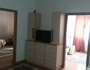 Lakás 3 szobák eladó on Floresti
