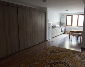 Appartement 3 chambres à vendre dans Floresti