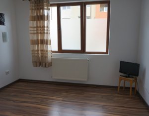 Appartement 3 chambres à vendre dans Floresti