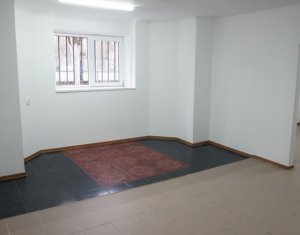 Bureau à louer, 60m2 dans Cluj-napoca, zone Grigorescu
