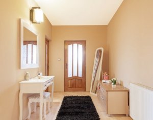 Maison 5 chambres à vendre dans Cluj-napoca, zone Dambul Rotund