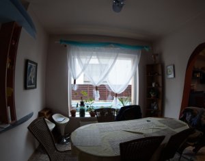 Maison 4 chambres à louer dans Cluj-napoca, zone Andrei Muresanu
